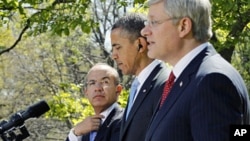 Tổng thống Hoa Kỳ Barack Obama mở cuộc họp báo chung với Thủ tướng Canada Stephen Harper, và Tổng thống Mexico Felipe Calderon trong Vườn Hồng Tòa Bạch Ốc, 2/4/12 